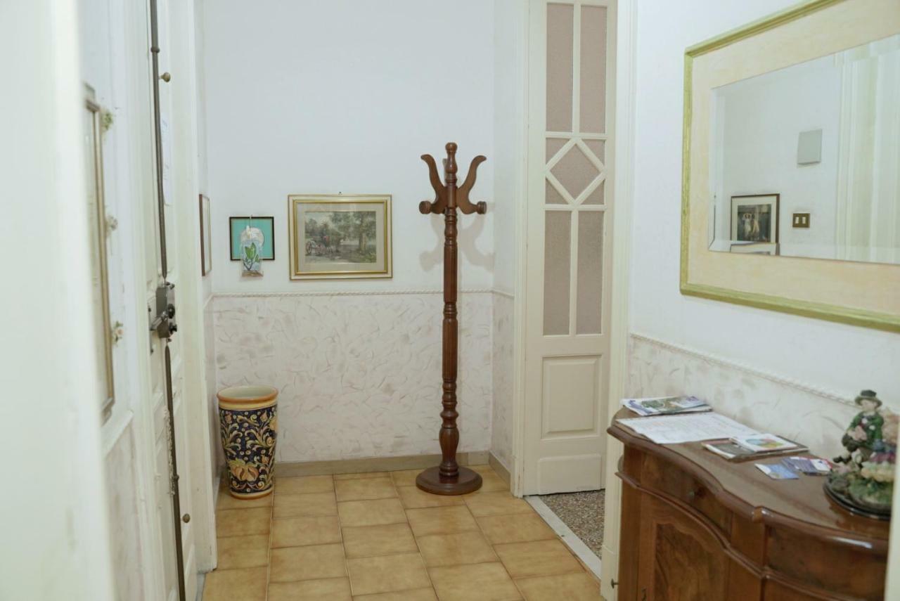 Rivivi Gli Anni '60 Apartman Catania Kültér fotó
